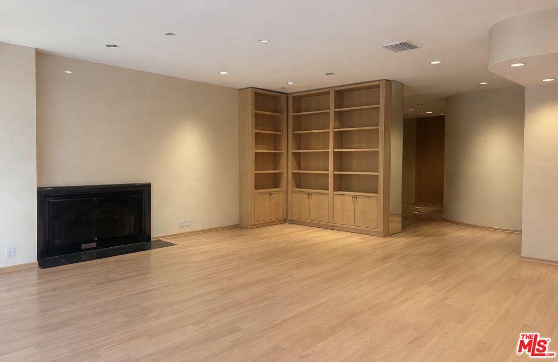 Den