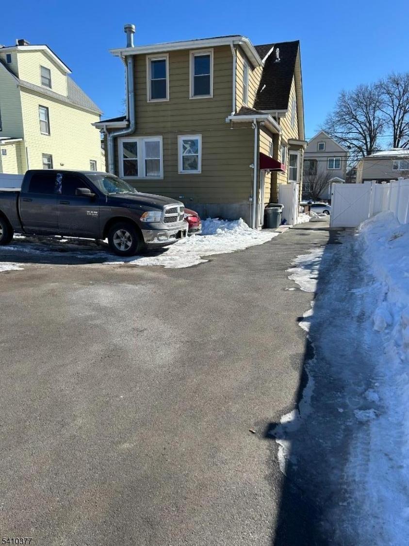 parking/driveway