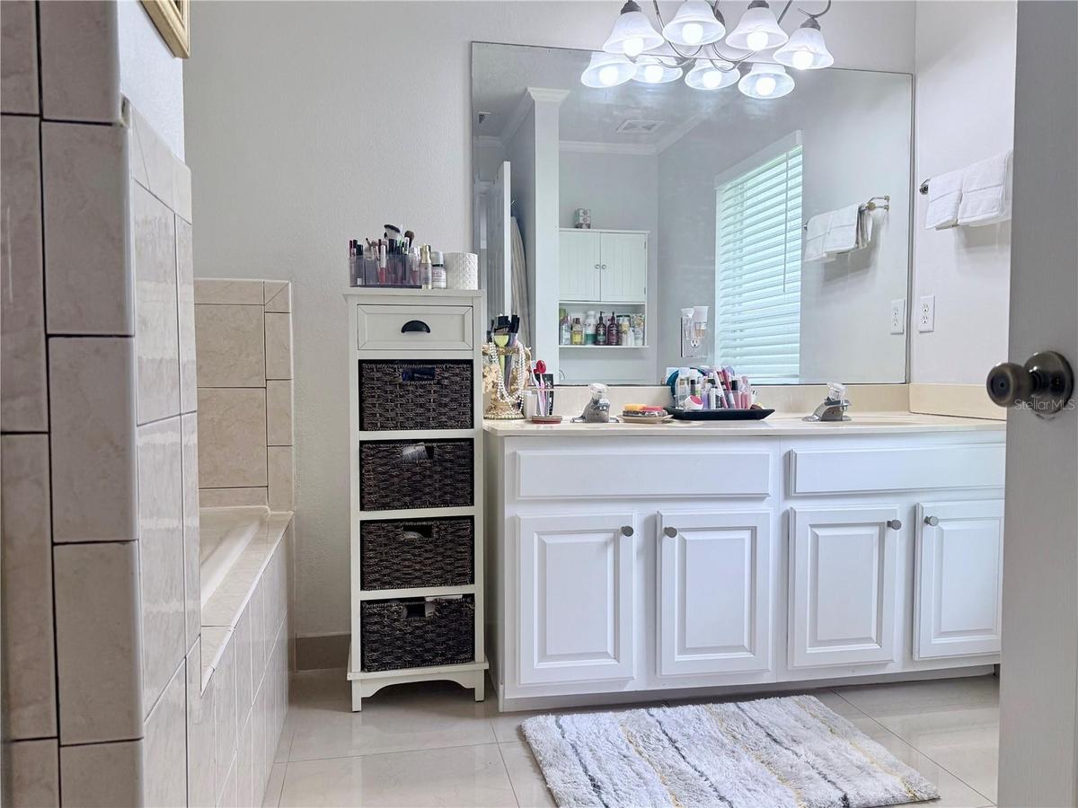 Primary Bathroom with separate shower and tube
