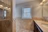 Fulll Bathroom 4