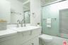 337 N Palm_bathroom