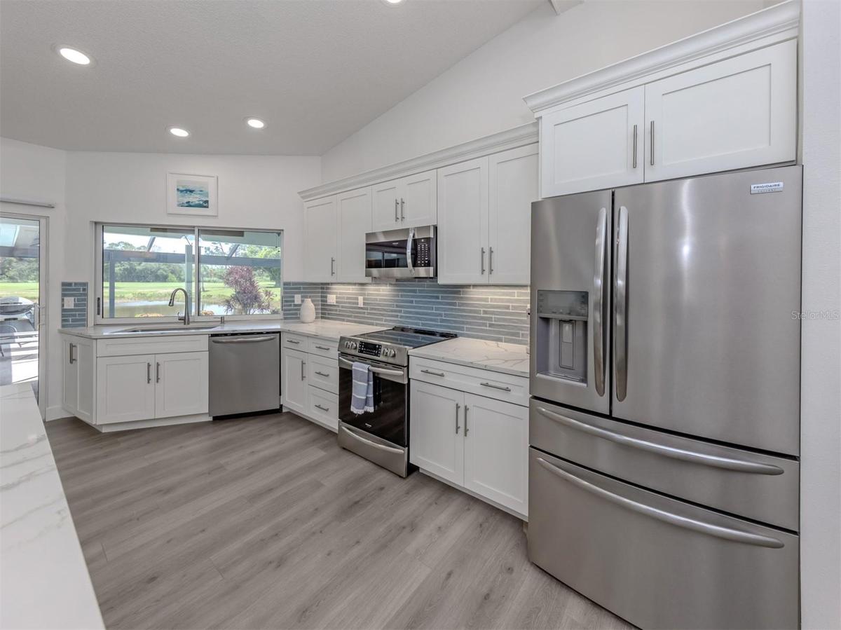 The beautifully updated kitchen is a chef's dream!