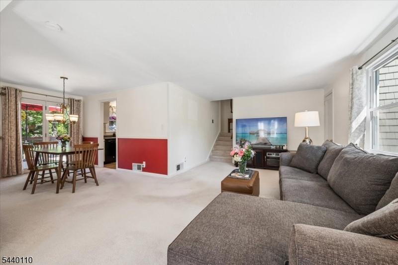 Living/Dining Area