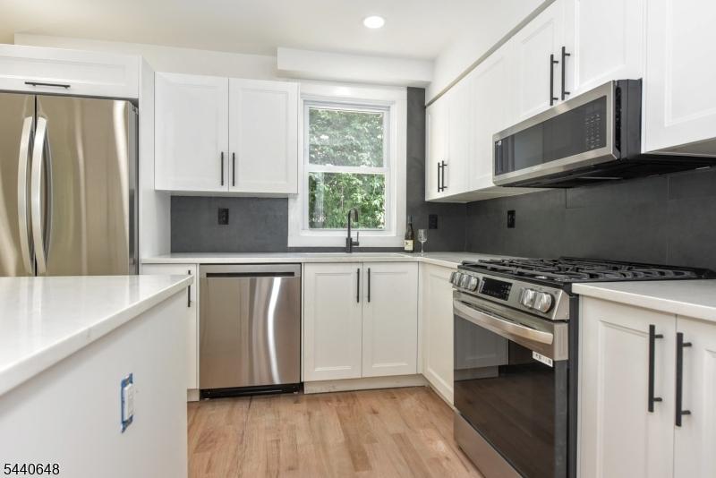 Modern New Kitchen