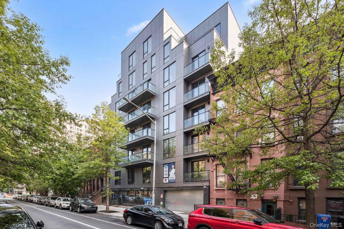 View of apartment building / complex
