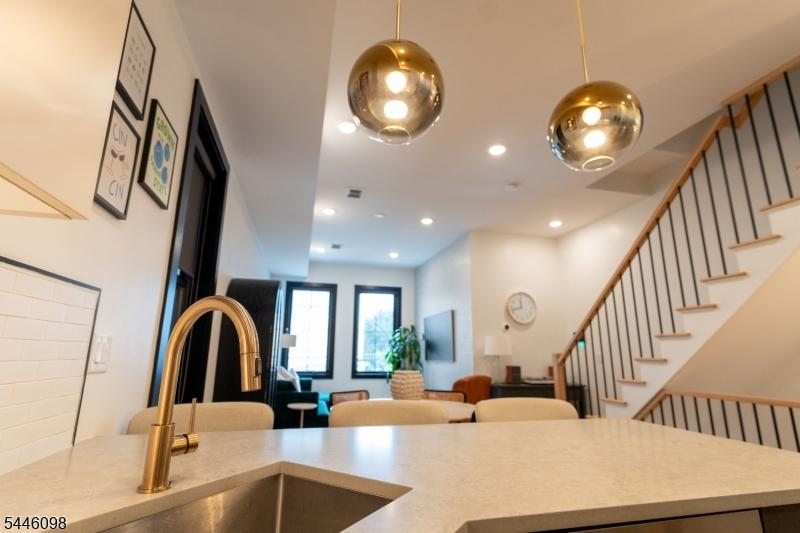 Breakfast bar