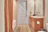 En-suite bath 1