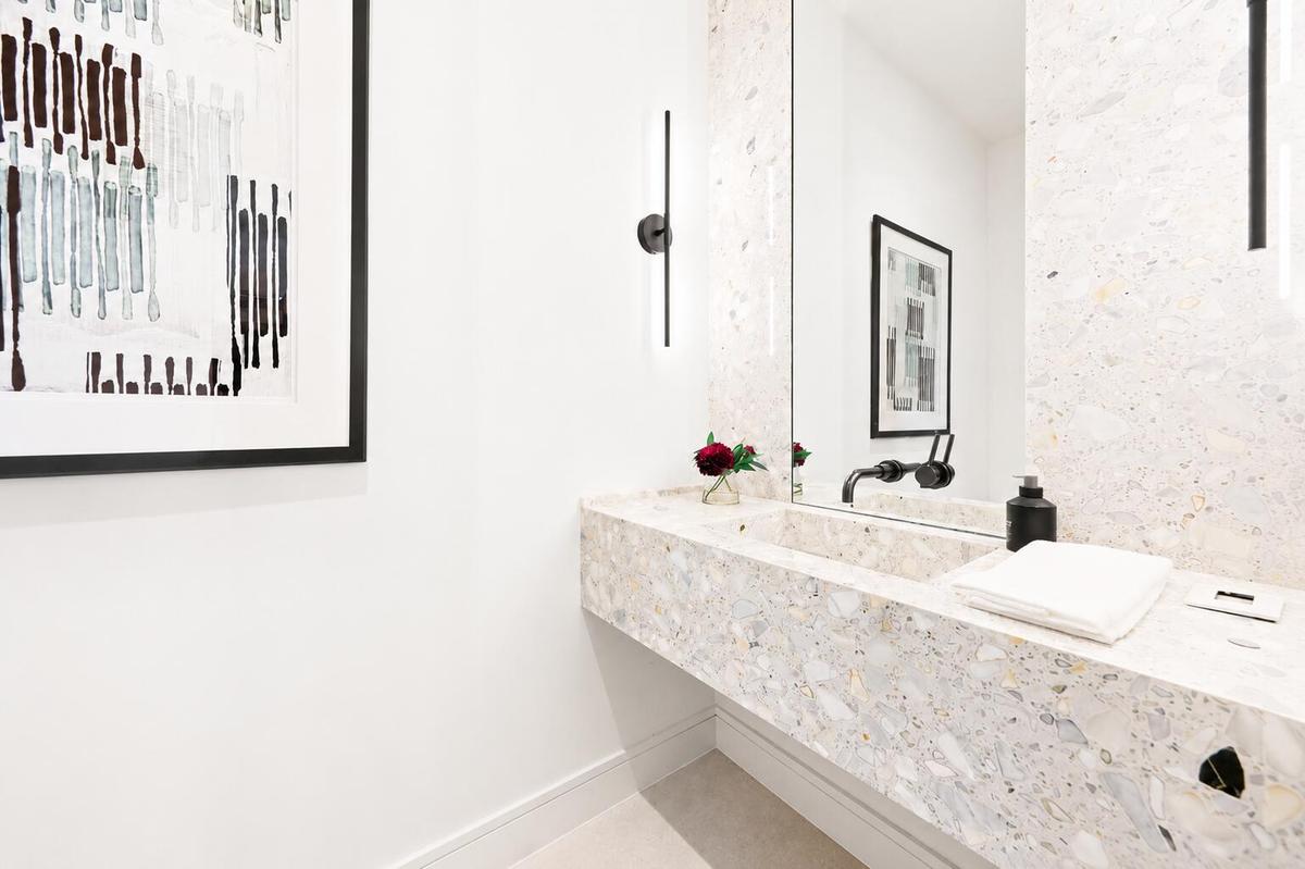 powder room