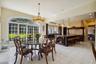 Gourmet Eat-in Kitchen
