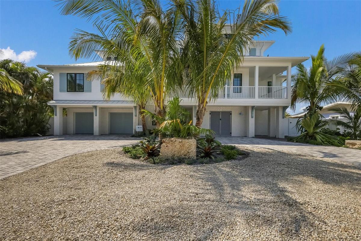 227 S Harbor Drive Holmes Beach FL 34217 MLS #A4684262