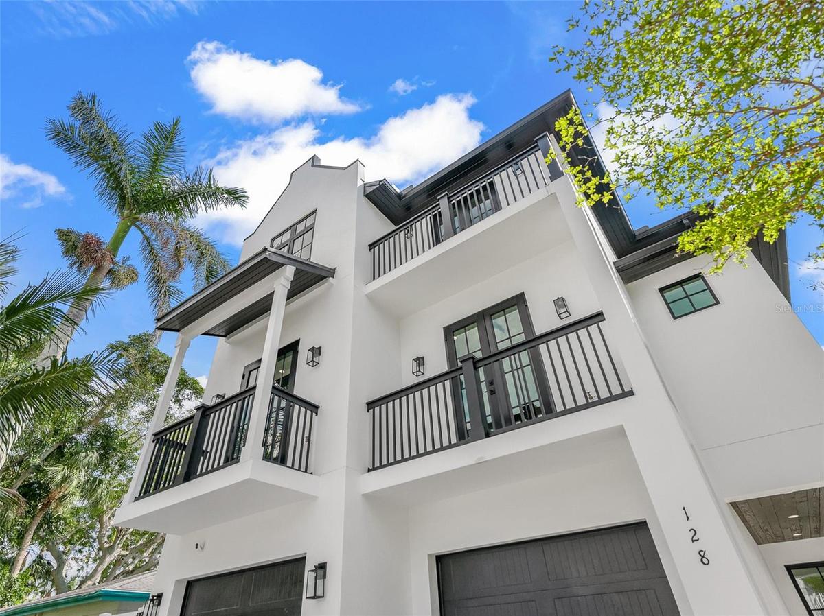128 Fillmore Sarasota FL 34236 MLS# A4686935