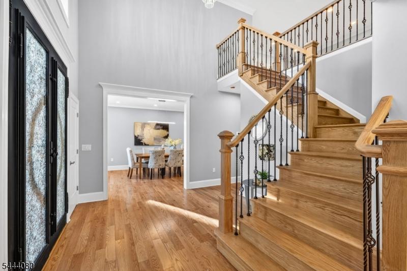 1395 Washington Valley
