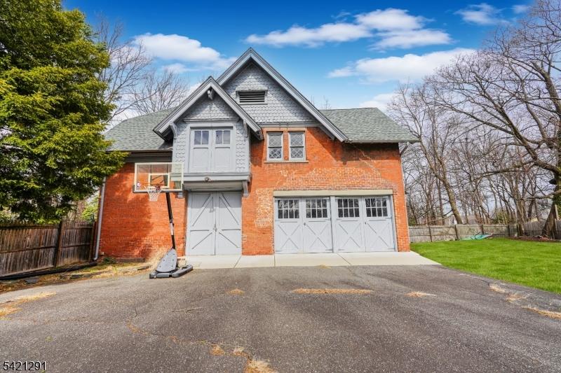 Carriage House