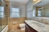 Full Bathoom with Tub
