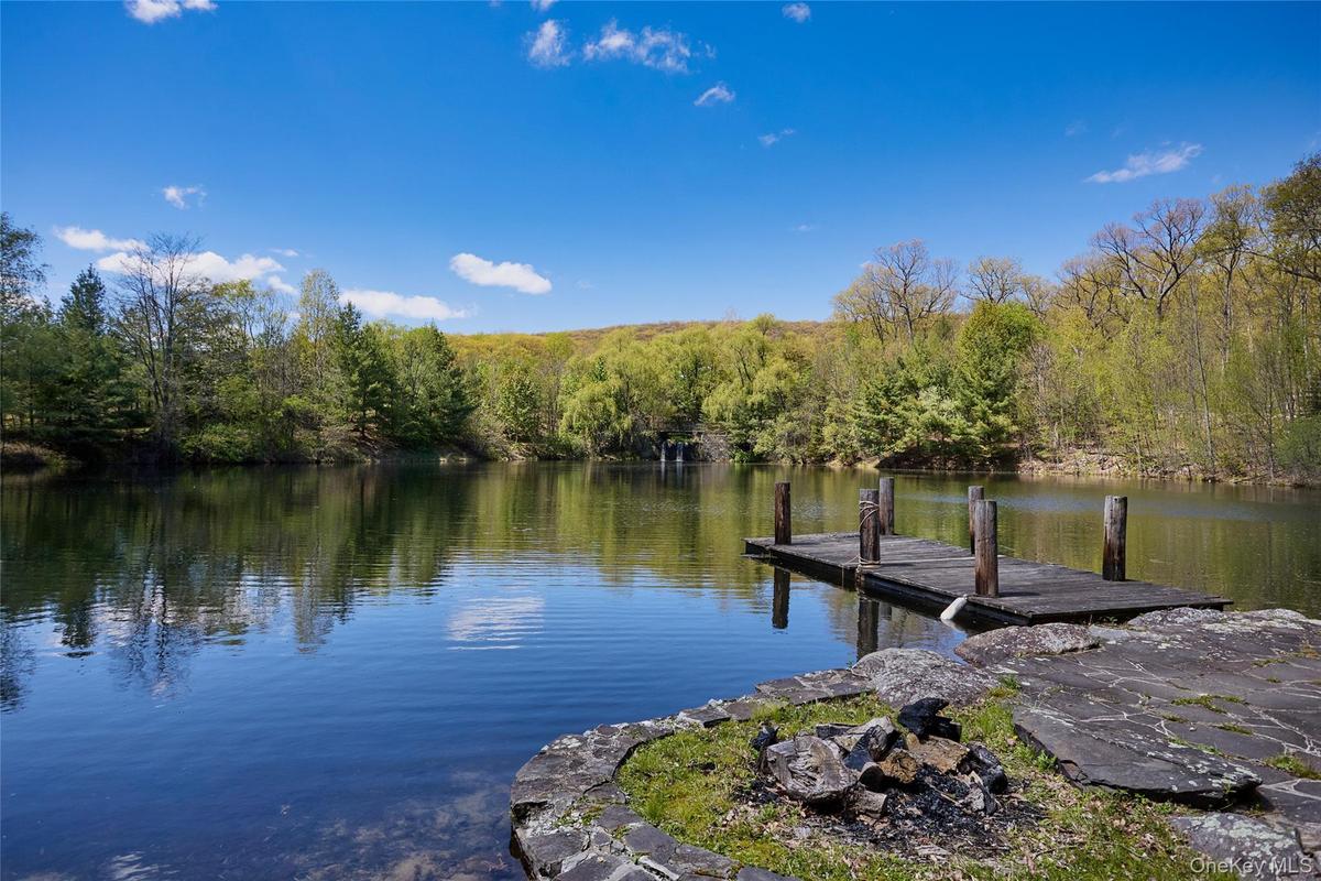 Private lake for kayaking, fishing, swimming