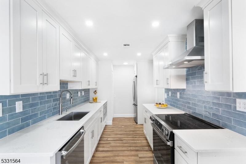 New kitchen