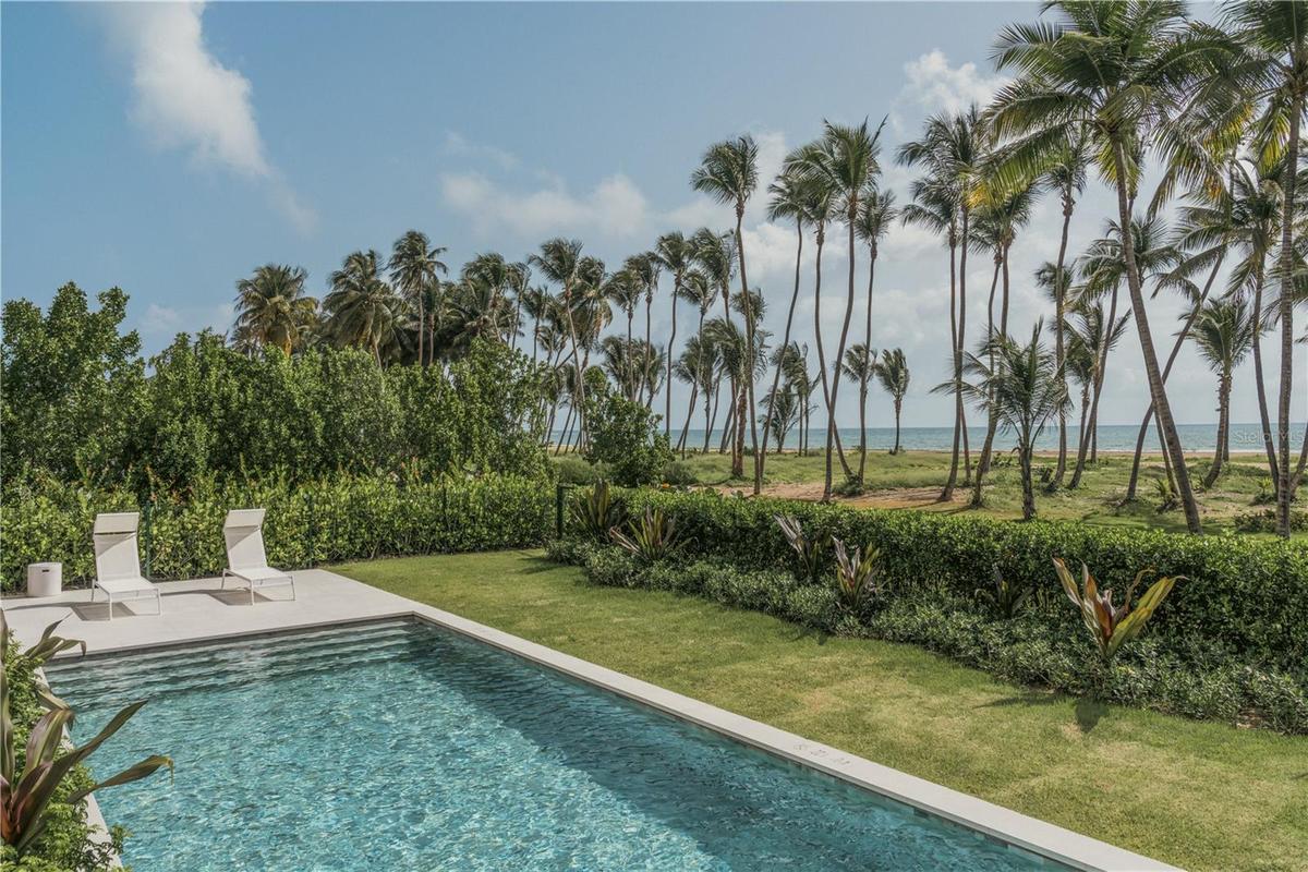 Ground Floor Private Pool & View