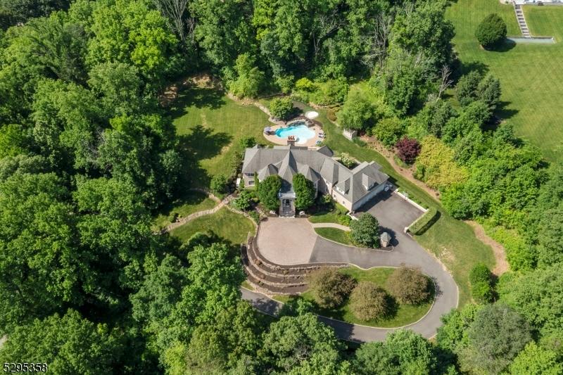 Private 5+ Acres