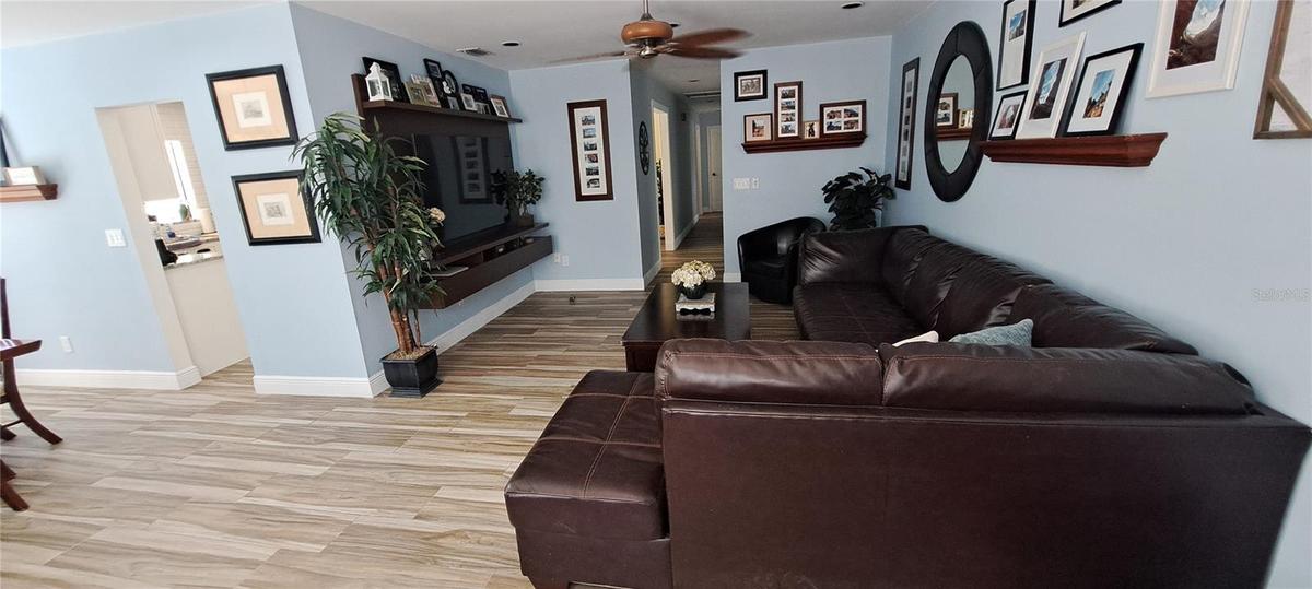 Living room to Dining room