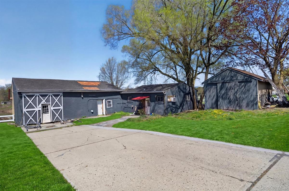 Barn