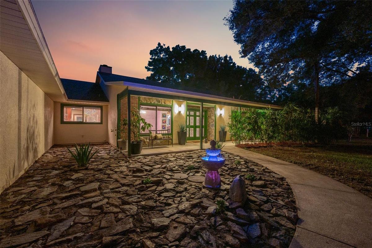 Front Yard Decorative Fountain