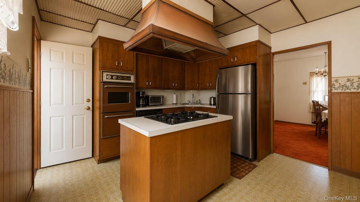 photos have been enhanced to remove clutter