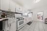 Bright-Eat-in KItchen
