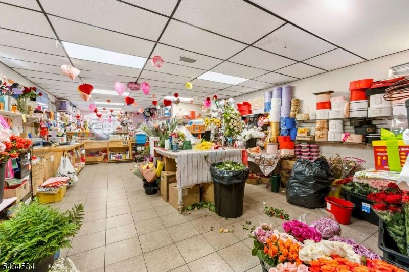 1st Floor retail