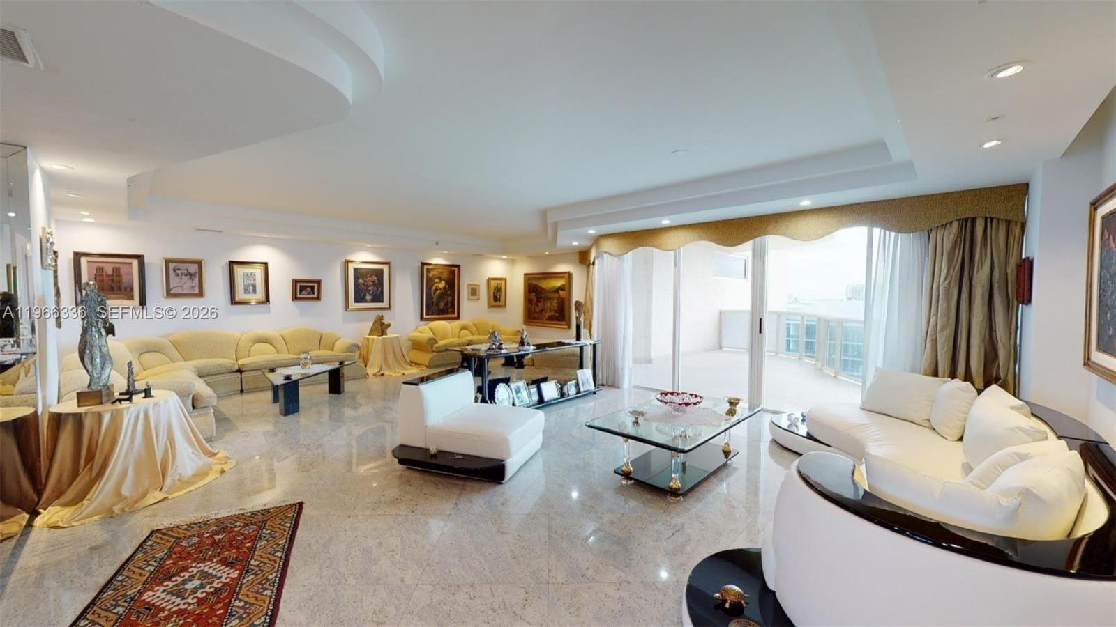 THE PINNACLE AT SUNNY ISLES BEACH