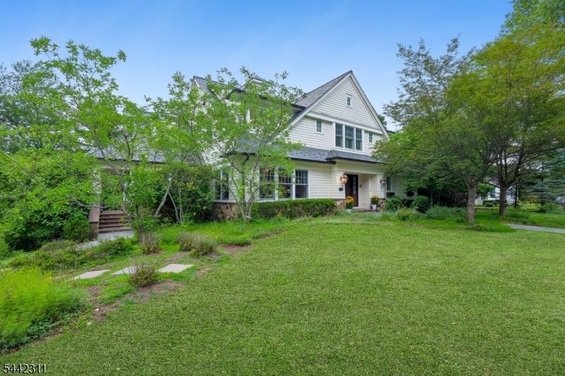 Mint Condition 5 Bedroom