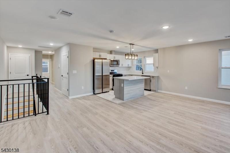 Living/Kitchen