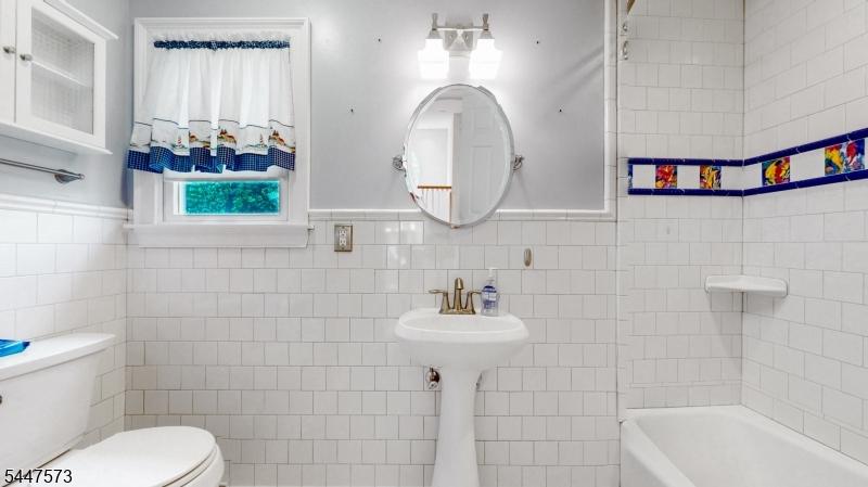 full bath 2nd fl