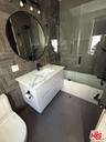 Full Bathroom 2