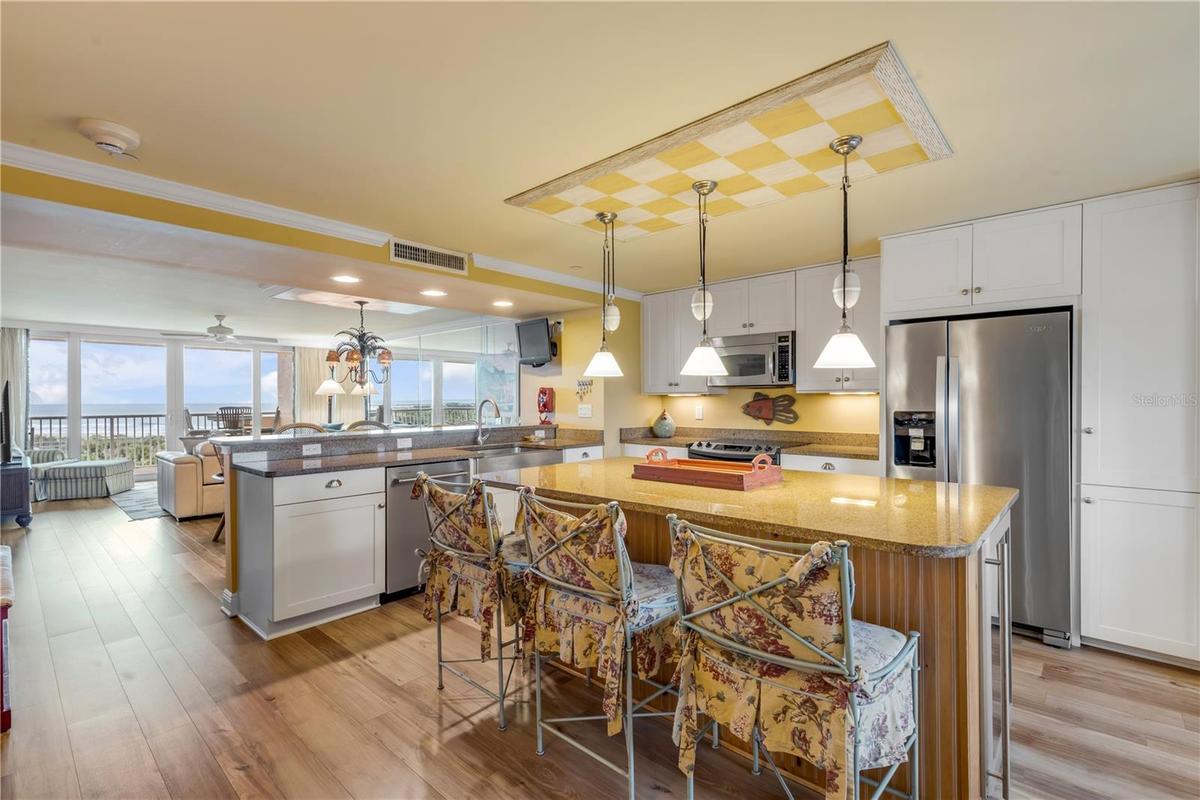 Awesome gourmet island kitchen