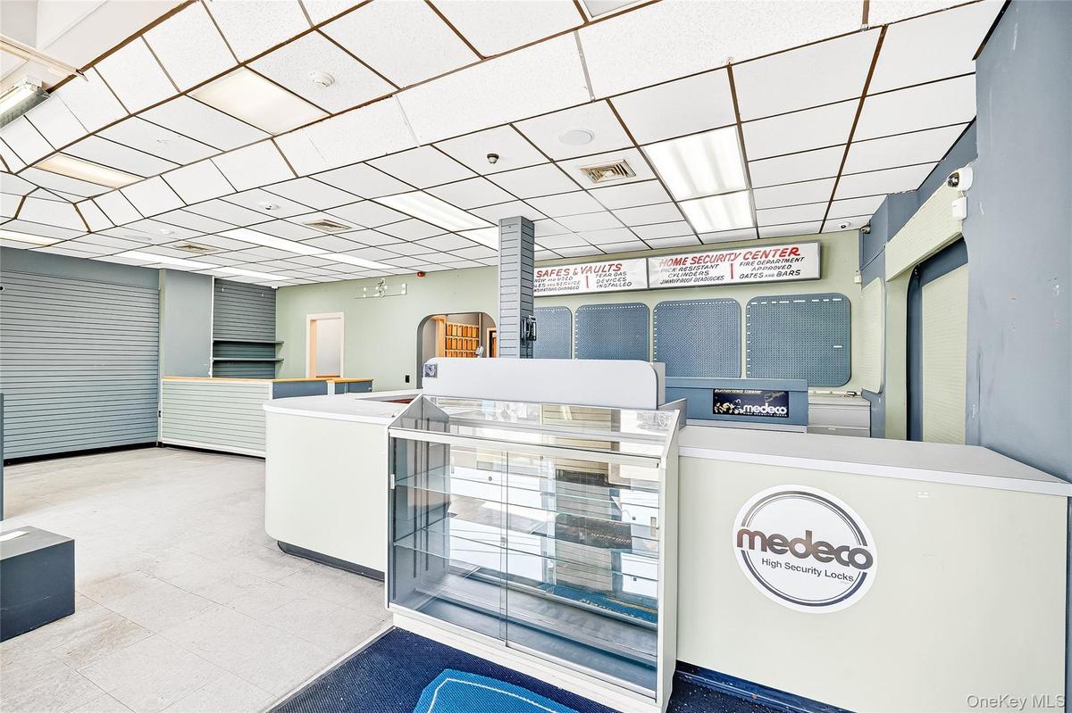 Retail Counter