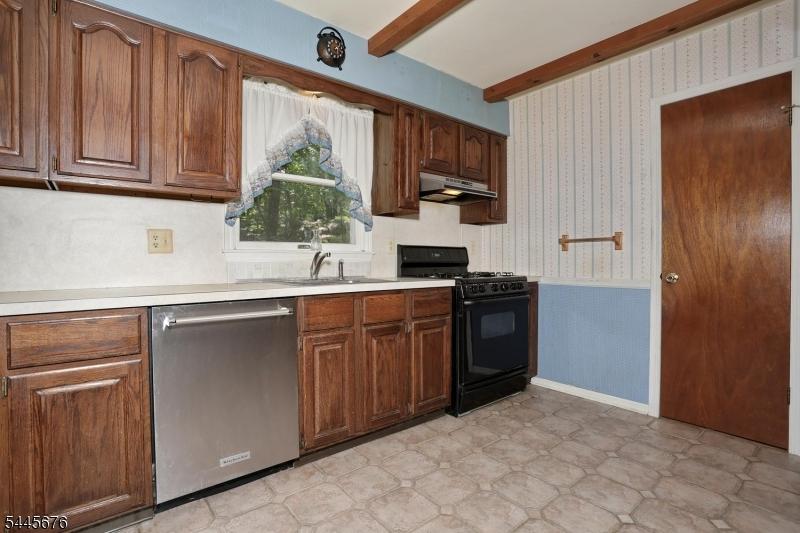 Eat in Kitchen