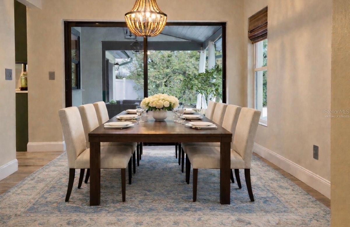BREAKFAST AREA: VIRTUALLY STAGED PHOTO