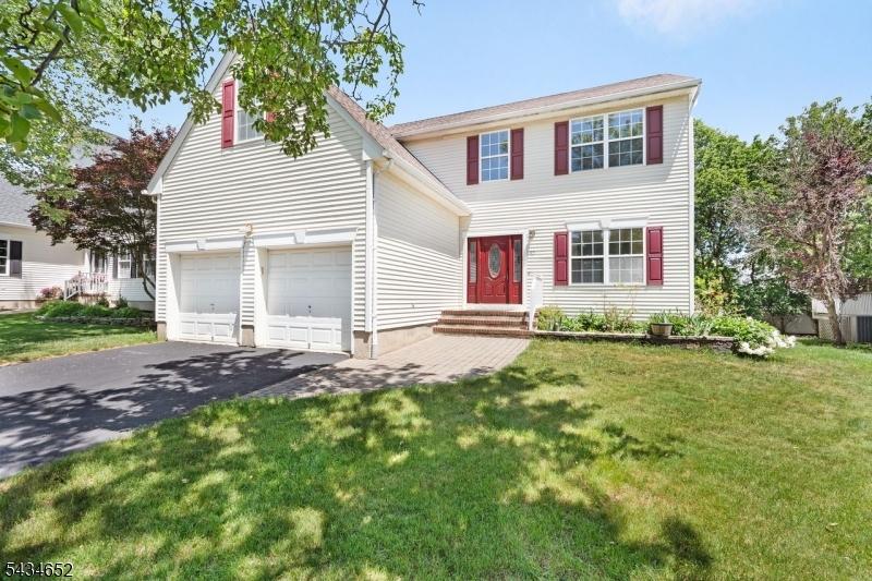 Colonial w/Two Car Garage