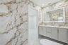 JACK&JILL BATHROOM UPSTAIRS
