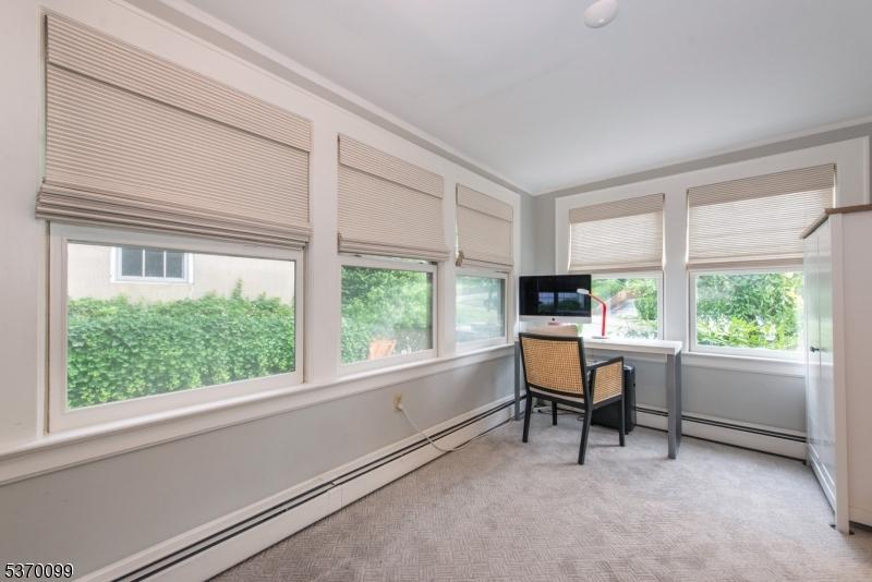 Sunroom/Den