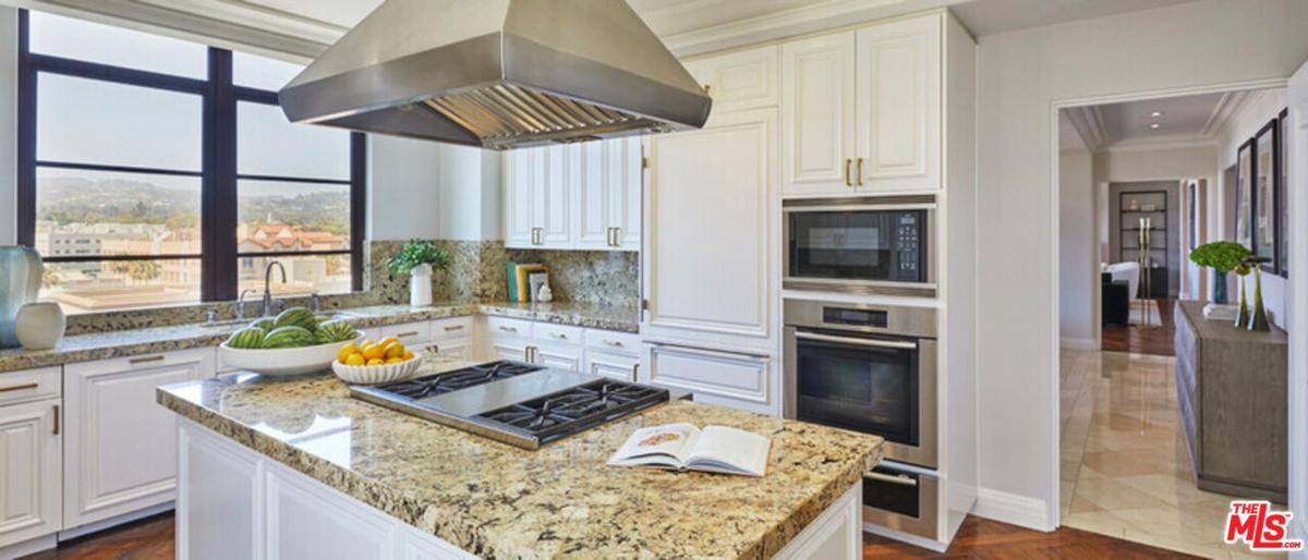 Maybourne Residence 7C Kitchen