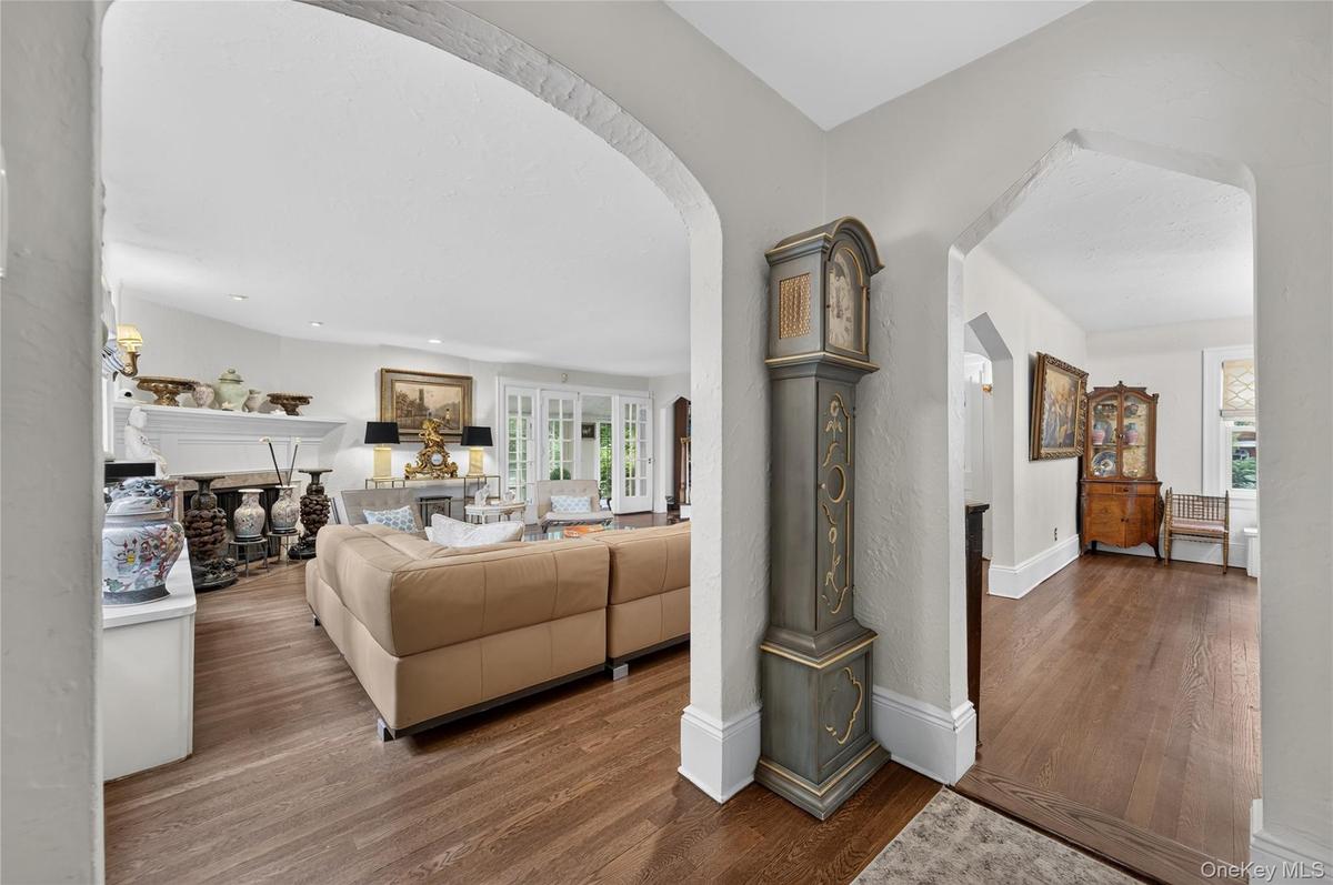 Entry Foyer