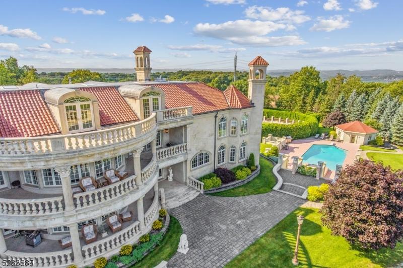 Spectacular Property