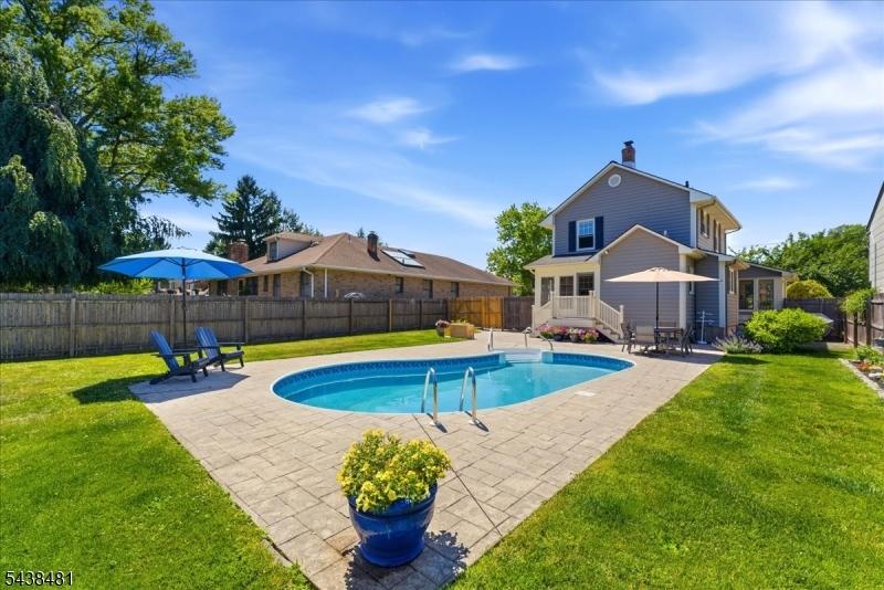 Backyard Pool & Patio