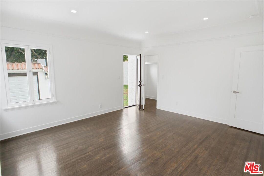 Primary Suite to Walk-In