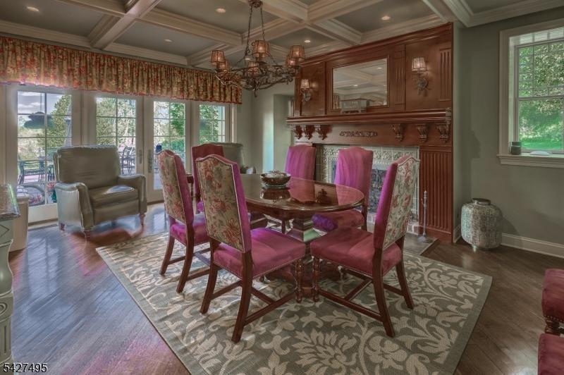 Informal dining