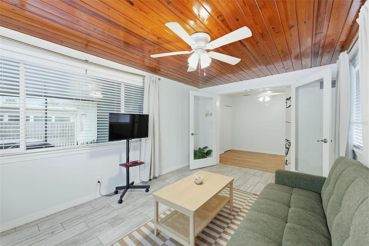Bedroom/Bonus Room