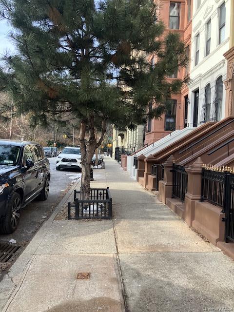 Just  a half a block from Morningside Park.