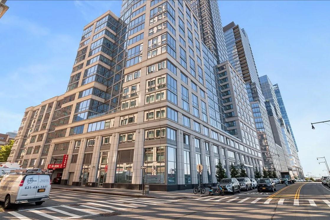 80 Riverside Blvd. Lincoln Square New York NY 10069