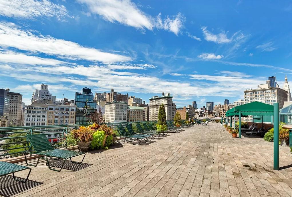 1 Irving Place V-7C Gramercy Park New York NY 10003